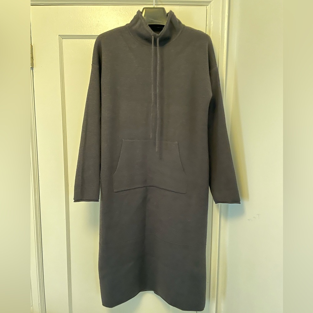 NWOT Gray Long Sleeve Knit Dress